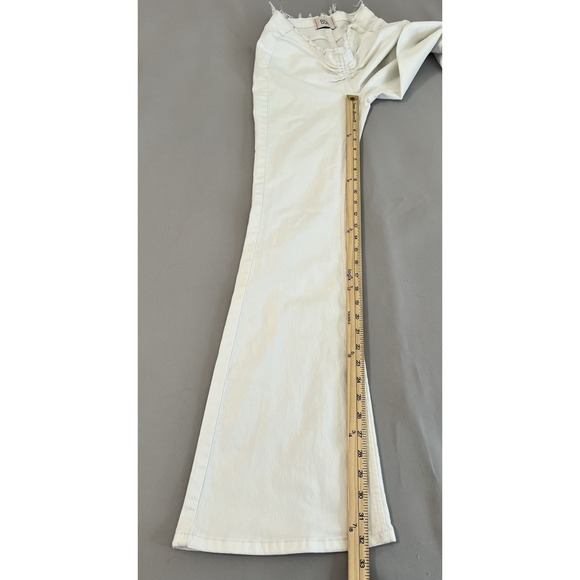 BDG Ruched V-Front Flare‎ Jean - WHITE - SIZE 25 Women's Y2K 33" Inseam - Picture 4 of 13